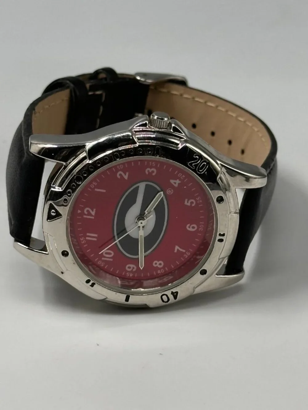 Georgia Bulldogs Watch Men Silver Tone Black Faux Leather Band New Battery 9.5